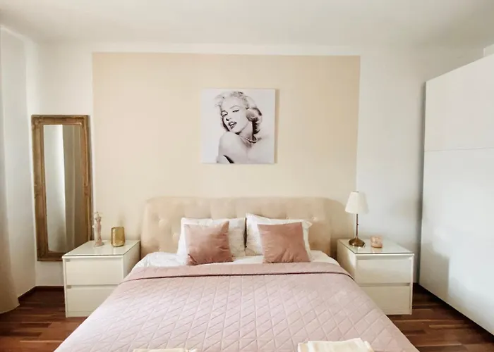 Apartment #Story